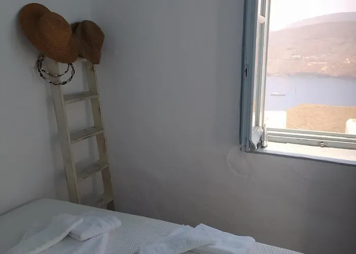 Apartment Aiolos Traditional House In