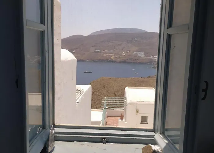 Aiolos Traditional House In Apartment *